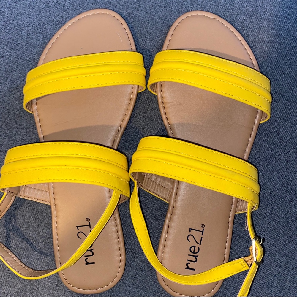 Sandals💛